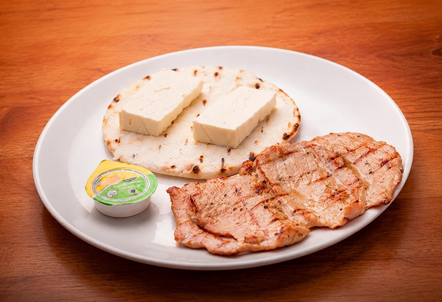 Carne con Arepa