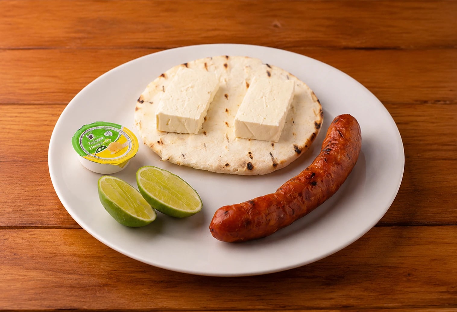 Chorizo Llanero con Arepa